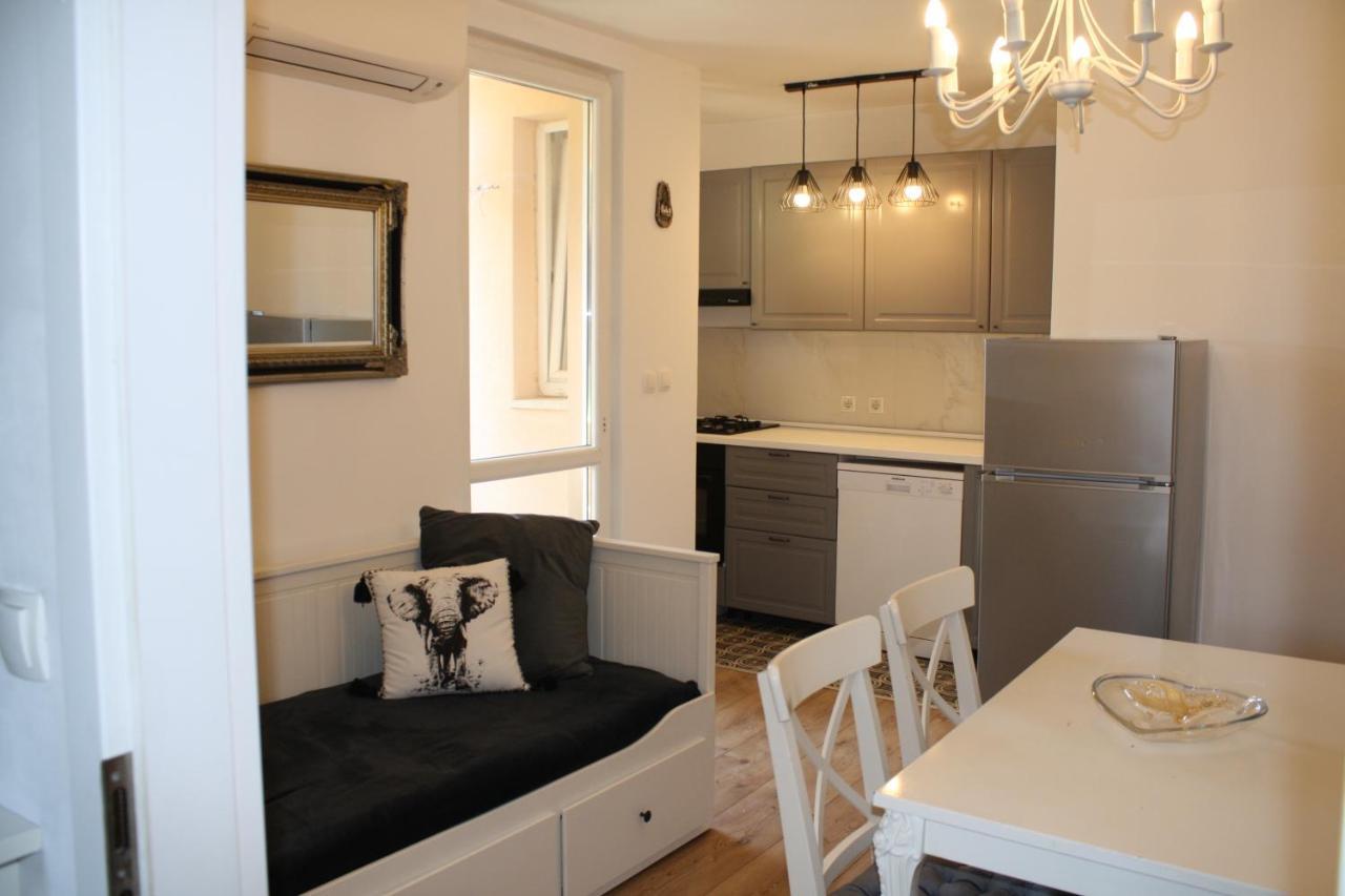 Apartman Luve Romanticni Stan Sa Balkonom *